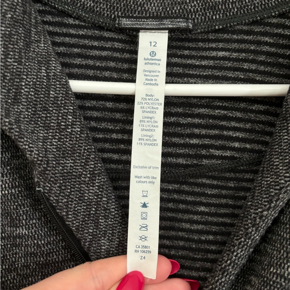 Lululemon Think Fast Pullover - Picture 8 of 13